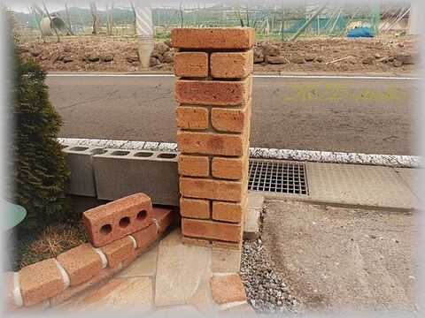 Step1 モルタル造形フェンスdiy レンガ柱の造り方編 暮らしニスタ Step1 モルタル造形フェンスdiy レンガ柱の造り方編 暮らしニスタ