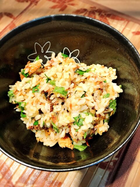 あっという間に出来上がり さんまの蒲焼缶詰で酢飯混ぜご飯 暮らしニスタ あっという間に出来上がり さんまの蒲焼缶詰で酢飯混ぜご飯 暮らしニスタ
