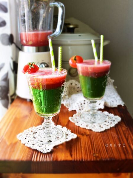 スイカのおしゃれなレシピ19選 シャーベットやゼリーなどのデザートに 皮で器を作る方法も 暮らしニスタ