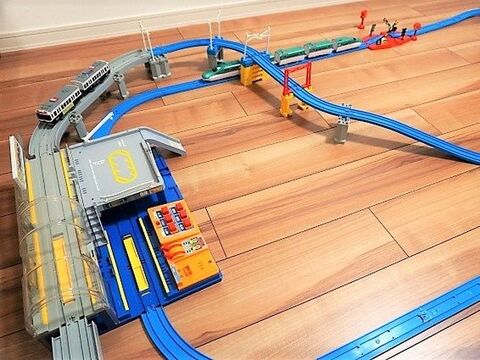 無印のケースがピッタリ 子供が 片づけたくなる プラレール収納 暮らしニスタ 無印のケースがピッタリ 子供が 片づけたくなる プラレール収納 暮らしニスタ