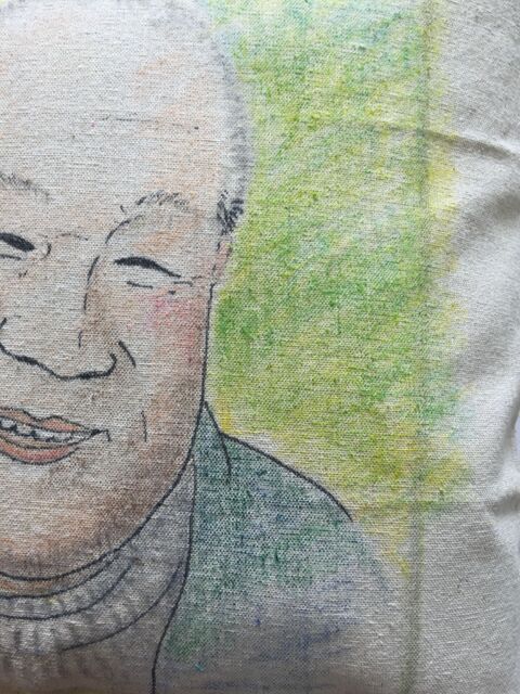 誰でもソックリ に描ける 似顔絵クッションの作り方 暮らしニスタ 誰でもソックリ に描ける 似顔絵クッションの作り方 暮らしニスタ
