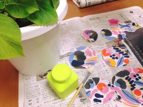 初心者さんでも簡単 ダイソーの白い鉢にデコパージュ 暮らしニスタ 初心者さんでも簡単 ダイソーの白い鉢にデコパージュ 暮らしニスタ