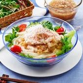 さらりと作ってつるりと食べる「香味たっぷり豚しゃぶサラダうどん」