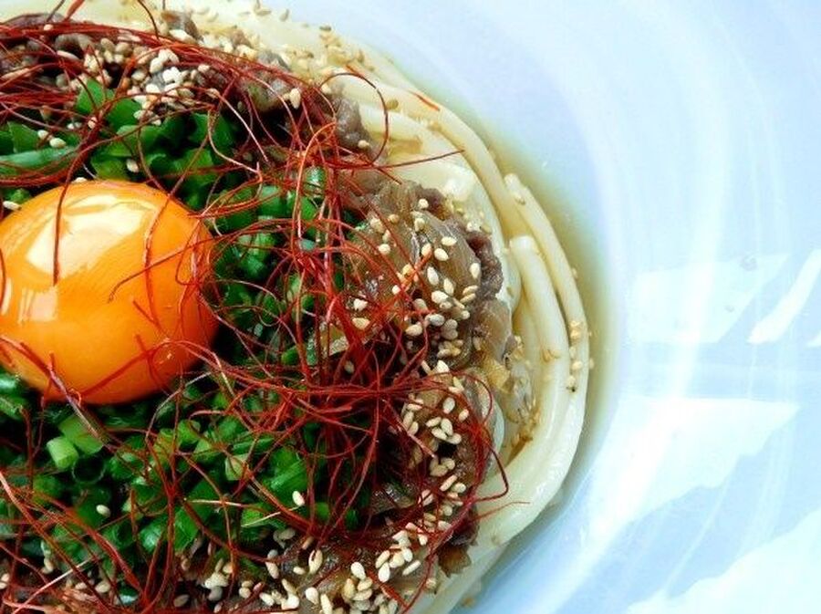 麺つゆを使って簡単 ぴりっと牛丼風ぶっかけうどん 暮らしニスタ 麺つゆを使って簡単 ぴりっと牛丼風ぶっかけうどん 暮らしニスタ