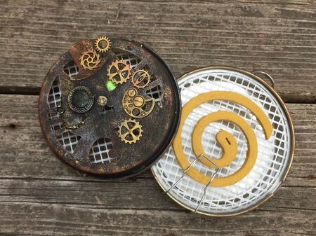 蚊取り線香はオシャレに手作り 100均のおすすめグッズで簡単リメイクも 蚊取り線香はオシャレに手作り 100均のおすすめグッズで簡単リメイクも