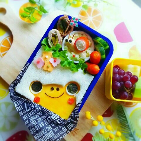 キャラ弁 穴あきサンドイッチで 黄色カエルちゃんの梅雨弁当 暮らしニスタ キャラ弁 穴あきサンドイッチで 黄色カエルちゃんの梅雨弁当 暮らしニスタ