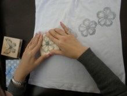 無地tシャツを スタンプでアートにリメイク 暮らしニスタ 無地tシャツを スタンプでアートにリメイク 暮らしニスタ