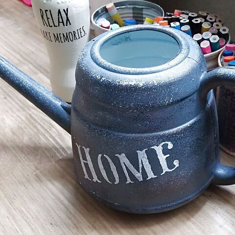 100円ショップのプラスチック水差しをリメイク ペンキの調合で実験に挑戦です 暮らしニスタ 100円ショップのプラスチック水差しをリメイク ペンキの調合で実験に挑戦です 暮らしニスタ