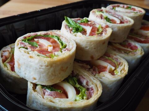 コストコのハイローラー B L T 初体験 焼いて美味しい 冷凍保存できる の検証つき 暮らしニスタ コストコのハイローラー B L T 初体験 焼いて美味しい 冷凍保存できる の検証つき 暮らしニスタ