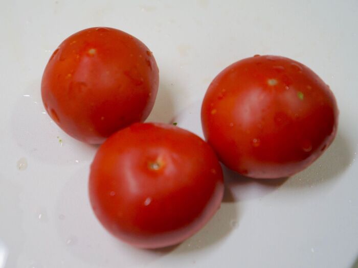 トマトはミニサイズの物を使用しています