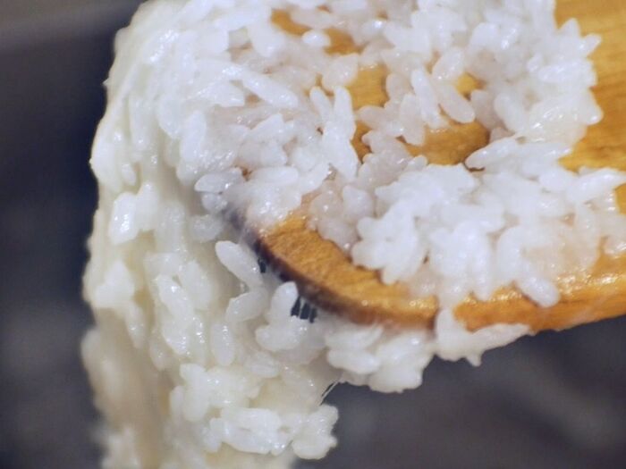 【裏技レシピ】簡単ひと手間！普通のお米をもち米にする方法