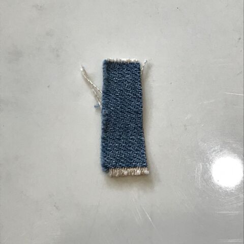 小学校の名札で服に穴が空かない為に デニムでプチリメイク 暮らしニスタ 小学校の名札で服に穴が空かない為に デニムでプチリメイク 暮らしニスタ