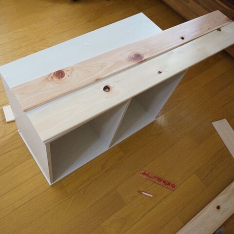 カラーボックスそのままは 割れちゃう Diyで割れない2人分ランドセル収納 暮らしニスタ