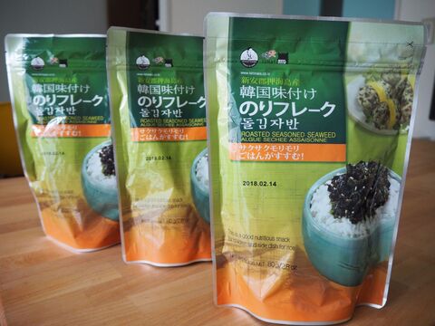 コストコ 韓国味付けのりフレーク 新安群押海島産 ノンストップな味とカロリーのイケない関係 暮らしニスタ コストコ 韓国味付けのりフレーク 新安群押海島産 ノンストップな味とカロリーのイケない関係 暮らしニスタ