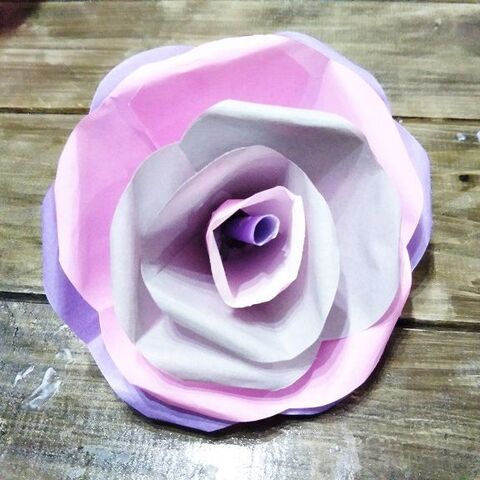 折り紙で作る花かんむり 意外と簡単に作れる バラ の作り方 暮らしニスタ 折り紙で作る花かんむり 意外と簡単に作れる バラ の作り方 暮らしニスタ