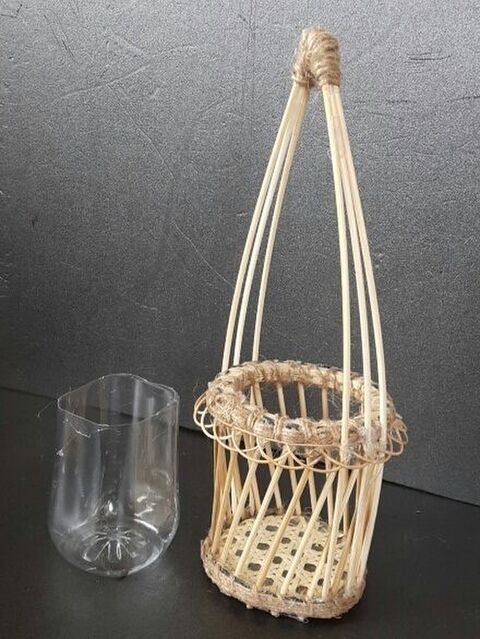 100均の竹コースターと竹串を使ってユリの一輪刺しを作る 暮らしニスタ