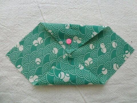 100均アイテムを活用 まとめ髪にぴったり リボンヘアアクセ 暮らしニスタ 100均アイテムを活用 まとめ髪にぴったり リボンヘアアクセ 暮らしニスタ