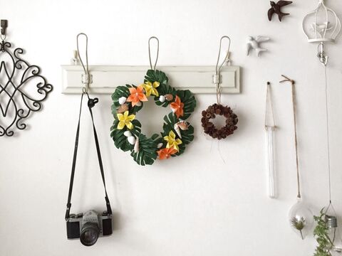 100均 ビタミンカラーと貝殻で太陽と海をイメージした花かんむり 暮らしニスタ