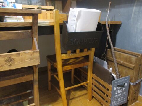 こんな収納ほしかった ダイニングチェアーでおしゃれに収納 暮らしニスタ こんな収納ほしかった ダイニングチェアーでおしゃれに収納 暮らしニスタ