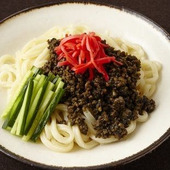 しっかり食べて、暑さをのりきる「ドライカレーのじゃじゃ麺風うどん」