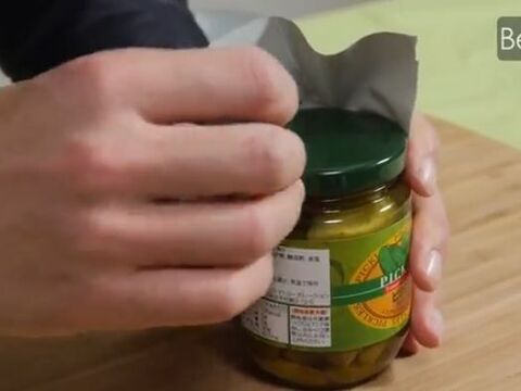 裏技 女性でも楽チン 開かない瓶の蓋を簡単に開ける方法 暮らしニスタ 裏技 女性でも楽チン 開かない瓶の蓋を簡単に開ける方法 暮らしニスタ