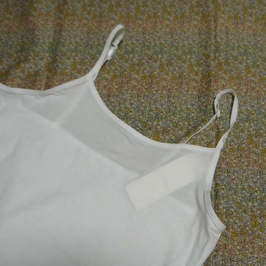 背中が大きく開いた服でも安心 キャミソール 暮らしニスタ 背中が大きく開いた服でも安心 キャミソール 暮らしニスタ
