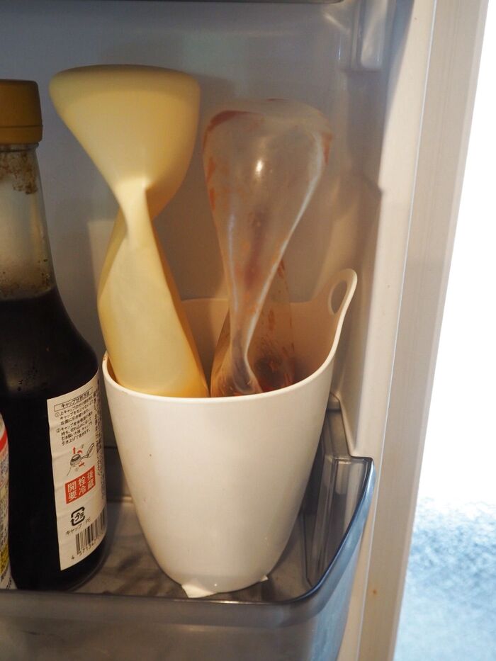 冷蔵庫のポケットでマヨネーズ＆ケチャップをぴったり収納！ できるアイテム