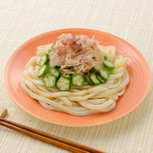 夏野菜を使って「オクラとおかかのせうどん」