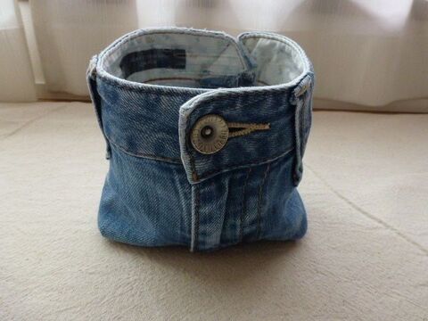 ジーンズリメイク 手縫いで簡単 デニムの小物入れ 暮らしニスタ ジーンズリメイク 手縫いで簡単 デニムの小物入れ 暮らしニスタ