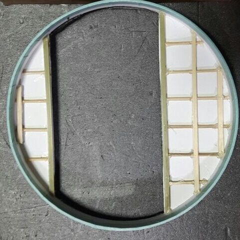 100均の材料で作った丸窓から見た月と花火 暮らしニスタ 100均の材料で作った丸窓から見た月と花火 暮らしニスタ