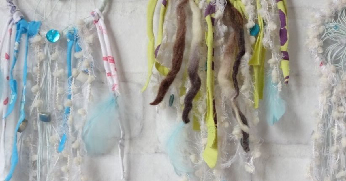 小学生も作れるドリームキャッチャー サイズアウトtシャツ活用 暮らしニスタ