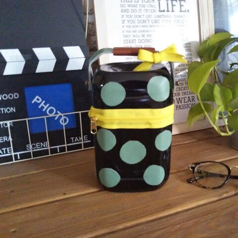 不要なペットボトルで作る 大人可愛いメイクボックス 暮らしニスタ 不要なペットボトルで作る 大人可愛いメイクボックス 暮らしニスタ