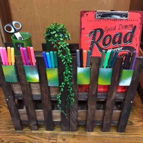 100均すのこ 板 リメ缶でdiy おしゃれな文具収納棚 暮らしニスタ