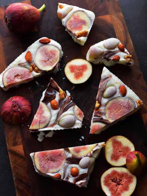 秋の果物 ヨーグルトバーク 無花果 葡萄 混ぜるだけ 冷やすだけ 超簡単 5分以内 暮らしニスタ 秋の果物 ヨーグルトバーク 無花果 葡萄 混ぜるだけ 冷やすだけ 超簡単 5分以内 暮らしニスタ