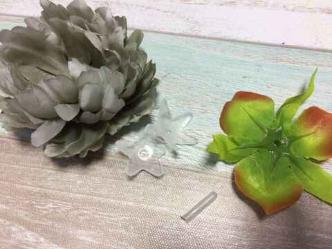 100均造花を一手間でオトナなヘアゴムに 暮らしニスタ 100均造花を一手間でオトナなヘアゴムに 暮らしニスタ