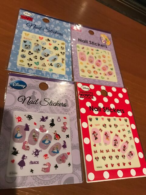 ディズニーネイルシールも100均で 暮らしニスタ ディズニーネイルシールも100均で 暮らしニスタ