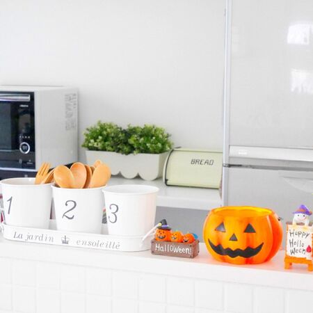 ハロウィンの飾り付けアイデア 100均や手作りで玄関やお部屋をかわいく 暮らしニスタ Goo ニュース ハロウィンの飾り付けアイデア 100均や手作りで玄関やお部屋をかわいく 暮らしニスタ Goo ニュース