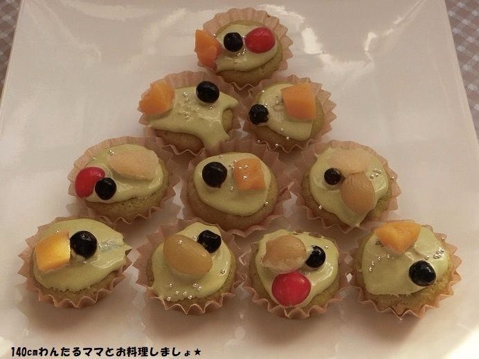 クリスマスにもぴったり！ 簡単★ 抹茶のカップケーキツリー