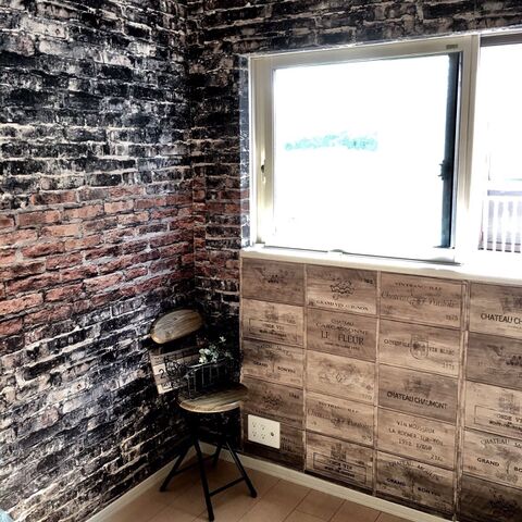 壁紙屋本舗 レンガ ヴィンテージワインボックス柄で男前インテリア 暮らしニスタ 壁紙屋本舗 レンガ ヴィンテージワインボックス柄で男前インテリア 暮らしニスタ