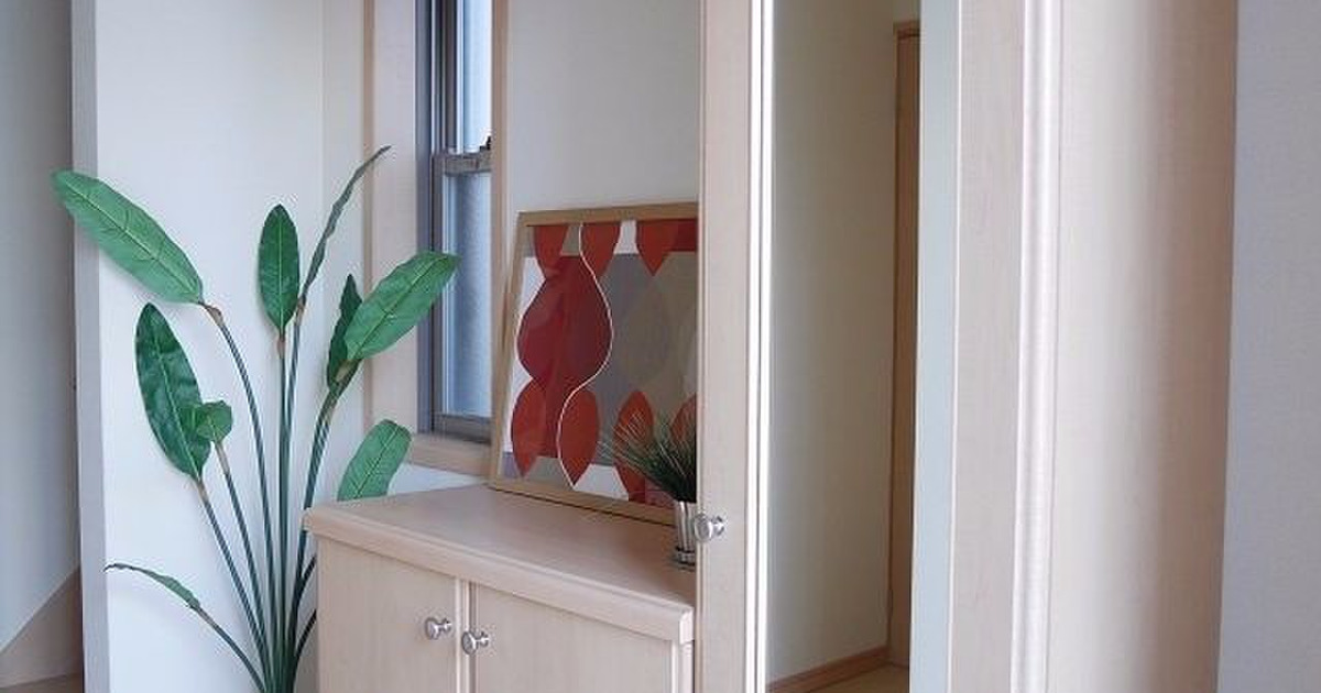 玄関収納 差し込みダボと棚板があれば収納量が増やせる 暮らしニスタ