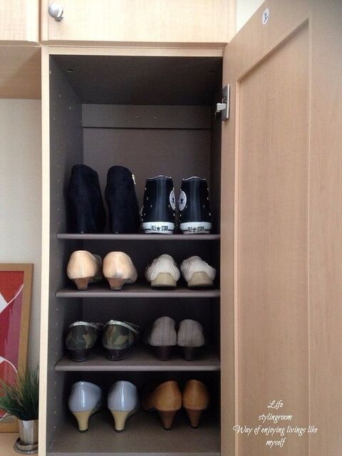 玄関収納 差し込みダボと棚板があれば収納量が増やせる 暮らしニスタ 玄関収納 差し込みダボと棚板があれば収納量が増やせる 暮らしニスタ