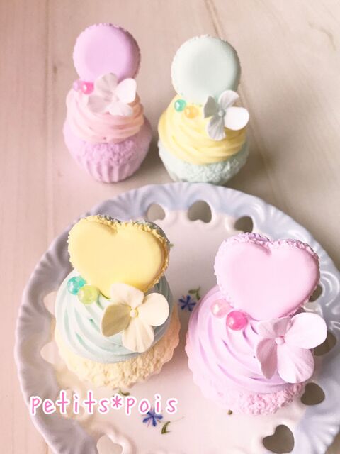 かわいい魔女のハロウィンカップケーキ を見て 作ってみました 暮らしニスタ