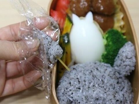 レシピ動画あり 可愛い トトロキャラ弁の作り方 暮らしニスタ レシピ動画あり 可愛い トトロキャラ弁の作り方 暮らしニスタ