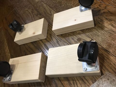 ワイン木箱をオシャレな大容量ワゴンラックにdiy 暮らしニスタ ワイン木箱をオシャレな大容量ワゴンラックにdiy 暮らしニスタ