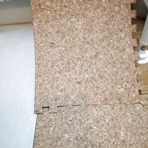 足あったか バスマットの冷え 段差を解消 100均コルクジョイントマットで 暮らしニスタ 足あったか バスマットの冷え 段差を解消 100均コルクジョイントマットで 暮らしニスタ