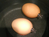 【試してみた】ゆで卵の殻をつるんとむくには!? どの方法が一番ラクなのか、試してみた！