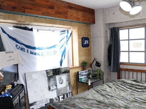 壁紙diy 寝室を憧れのコンクリート風にイメチェン 暮らしニスタ