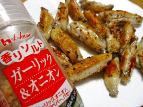 ふりかけて焼くだけ ガーリック オニオン鶏スペアリブ 暮らしニスタ