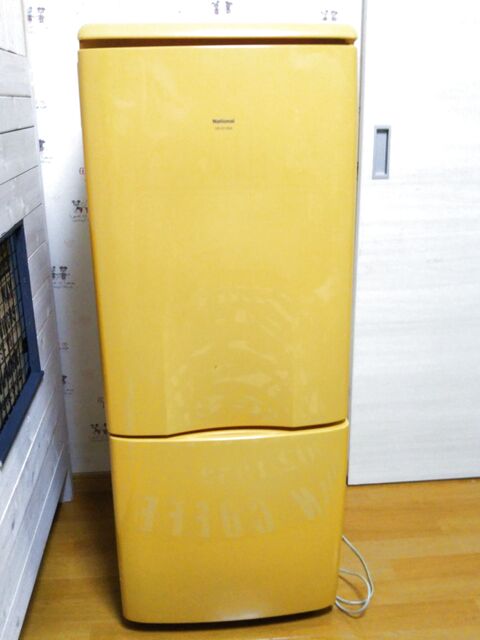 家電リメイク 100均材料で簡単 冷蔵庫をミニオン風にリメイク 暮らしニスタ 家電リメイク 100均材料で簡単 冷蔵庫をミニオン風にリメイク 暮らしニスタ