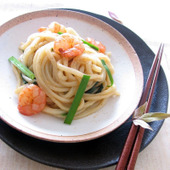 うどんで中華♪「上海焼うどん」